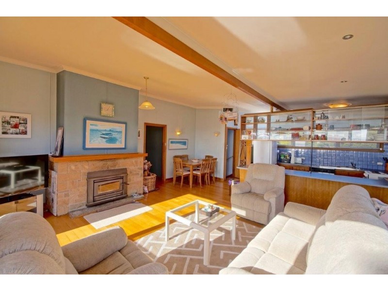 35 Hawley Esplanade, Hawley Beach TAS 7307