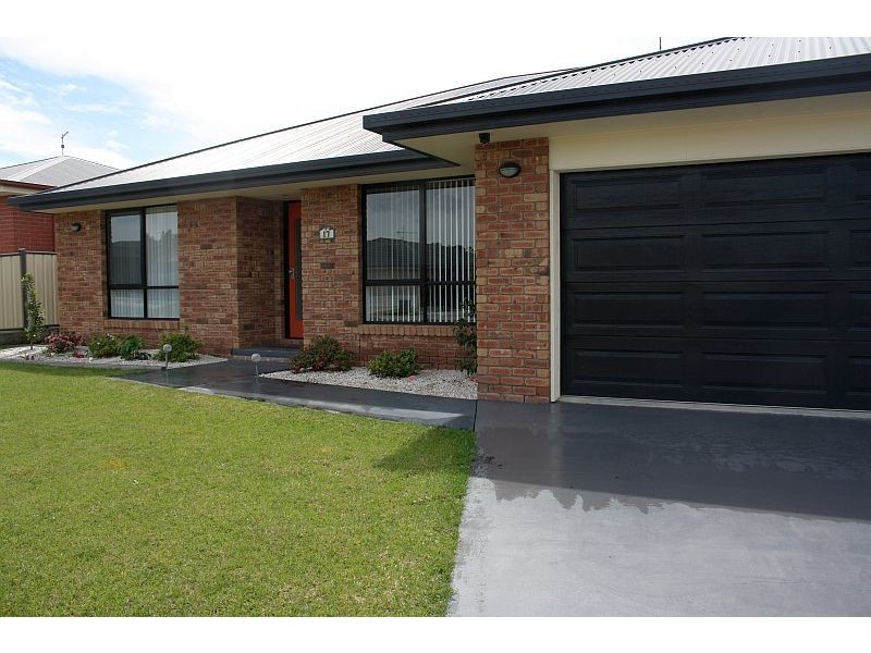 17 Haven Drive, Shearwater TAS 7307