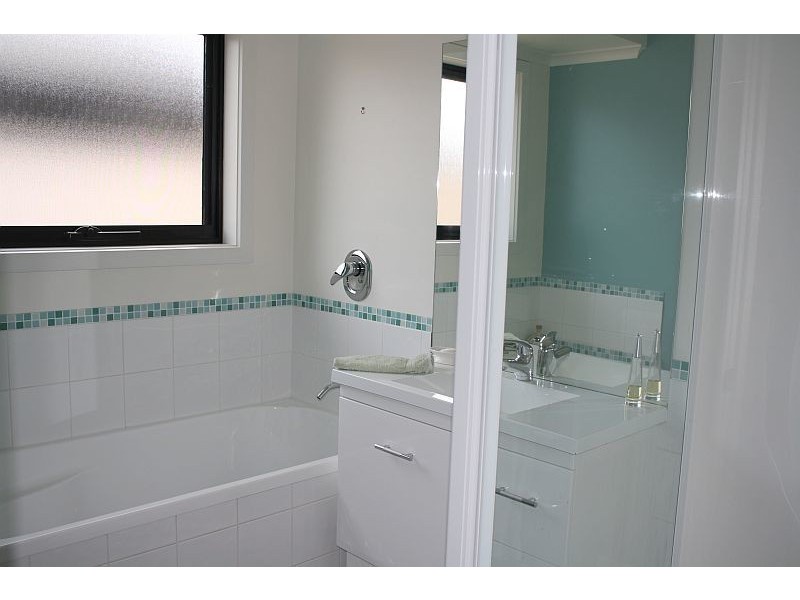17 Haven Drive, Shearwater TAS 7307
