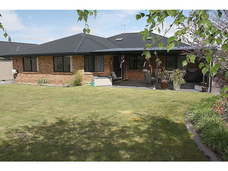17 Haven Drive, Shearwater TAS 7307