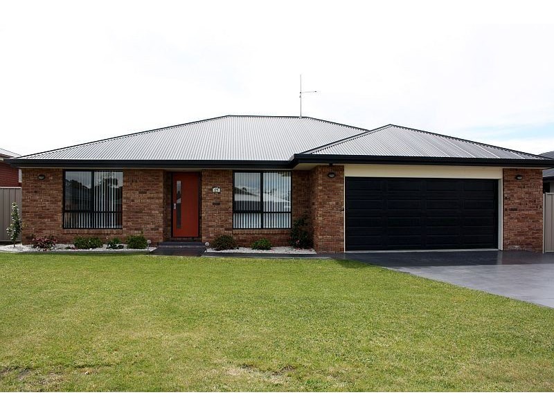 17 Haven Drive, Shearwater TAS 7307