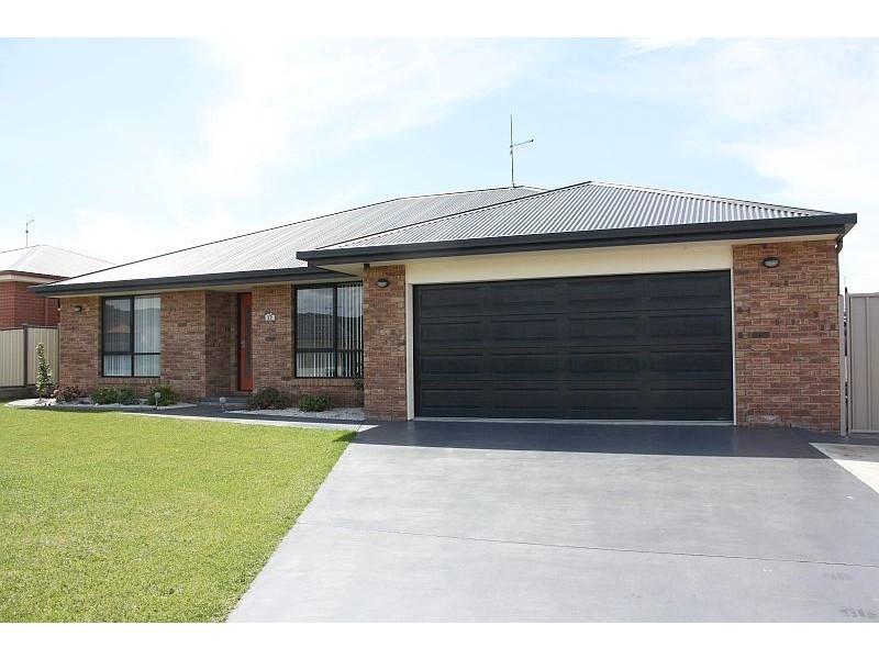 17 Haven Drive, Shearwater TAS 7307