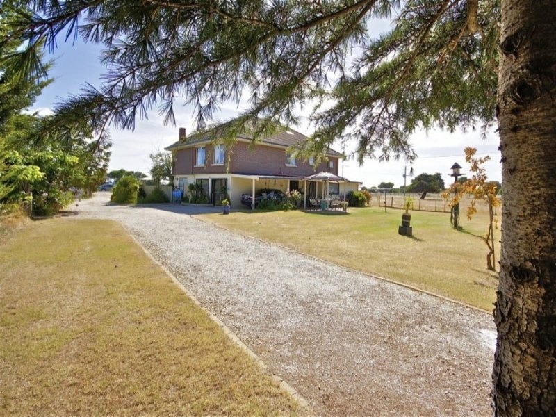 139 Penguin Road, West Ulverstone TAS 7315