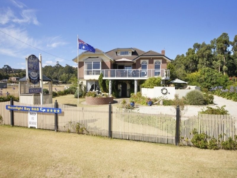 139 Penguin Road, West Ulverstone TAS 7315