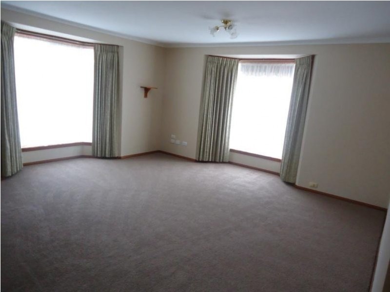 2/8 George Street, Devonport TAS 7310