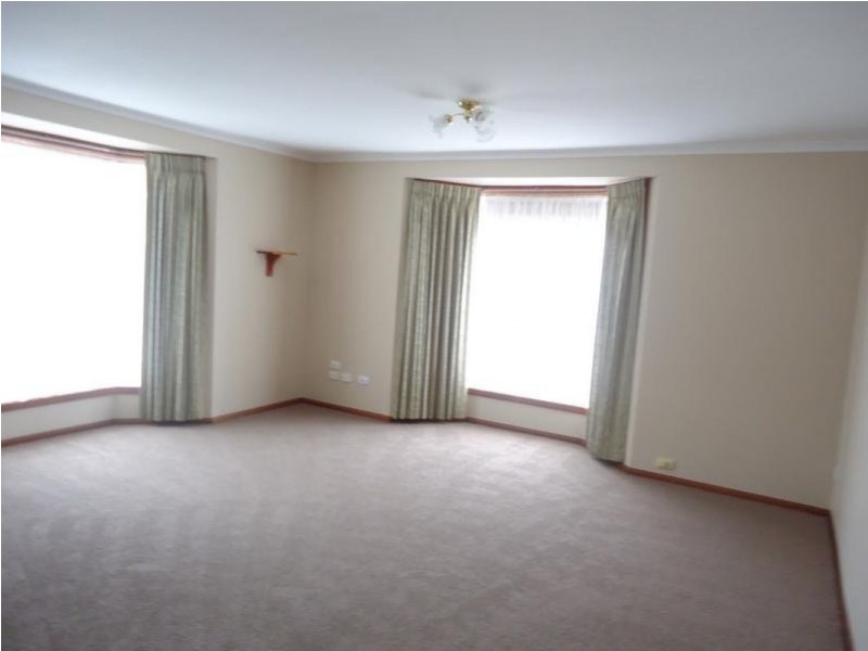 2/8 George Street, Devonport TAS 7310