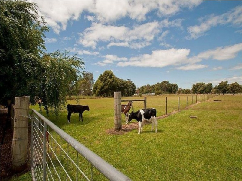19 Bundarra Drive, Squeaking Point TAS 7307