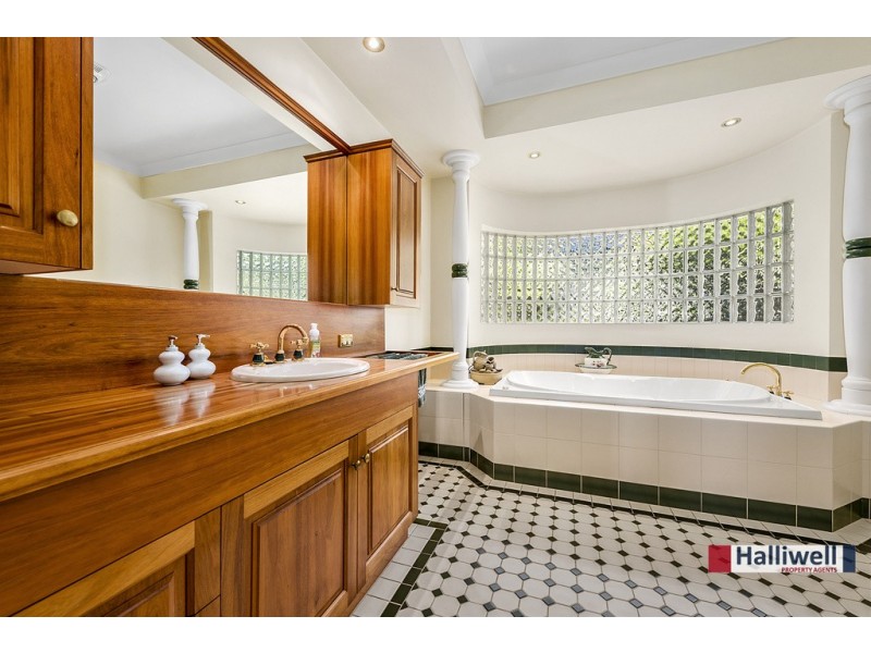 14 Olive Court, Miandetta TAS 7310