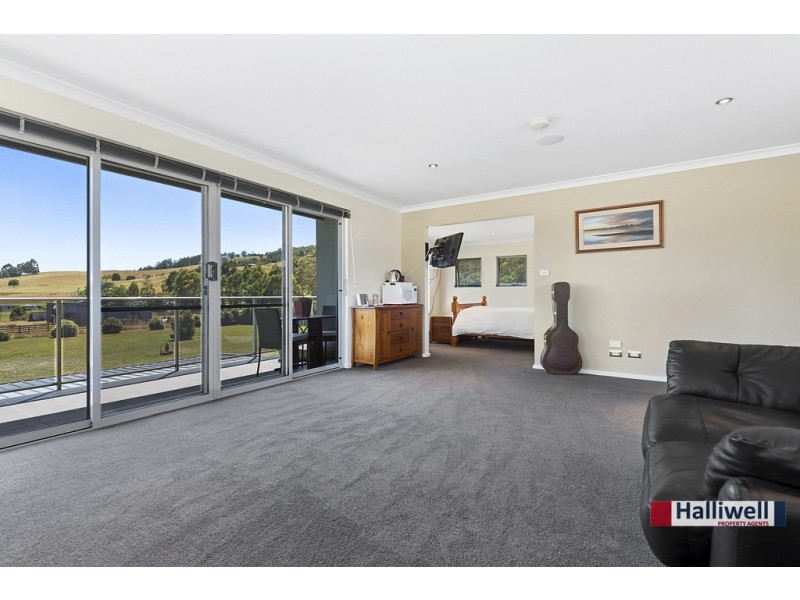 31 James Road, Acacia Hills TAS 7306