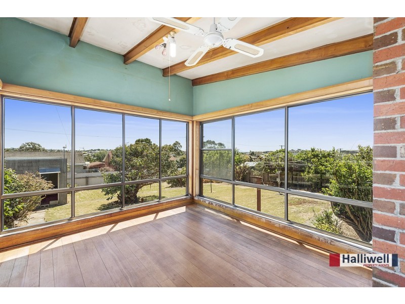 36 Lyons Avenue, Miandetta TAS 7310