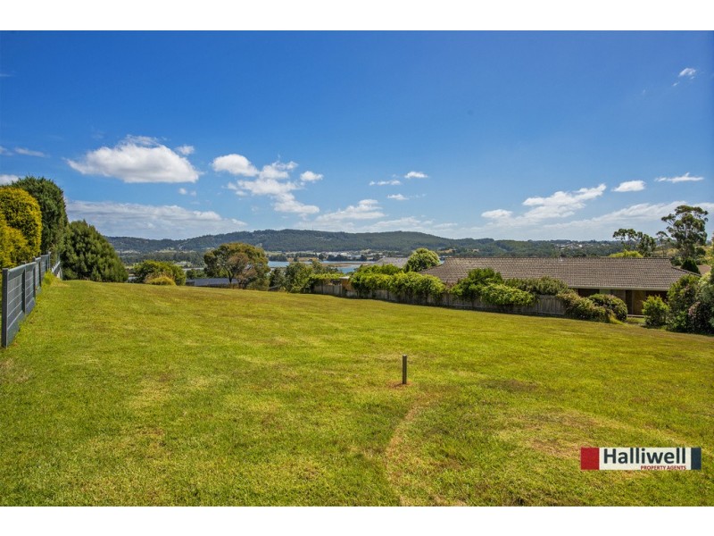 32 Highfield Road, Ambleside TAS 7310