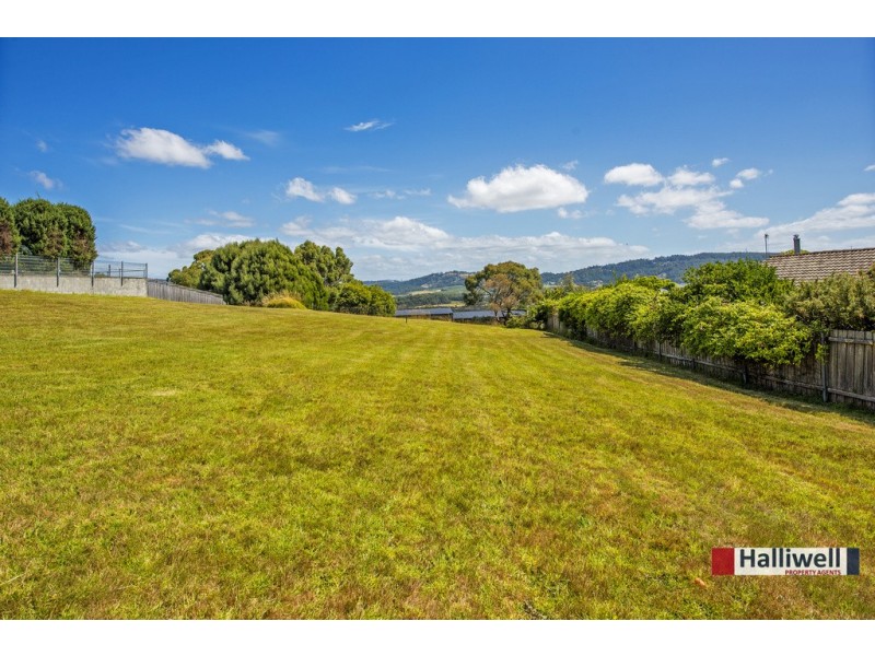 32 Highfield Road, Ambleside TAS 7310