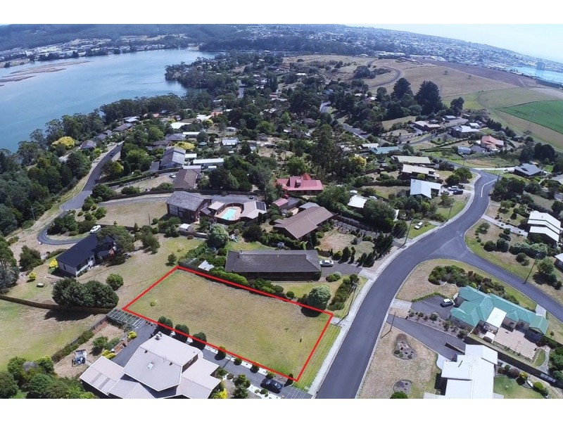32 Highfield Road, Ambleside TAS 7310