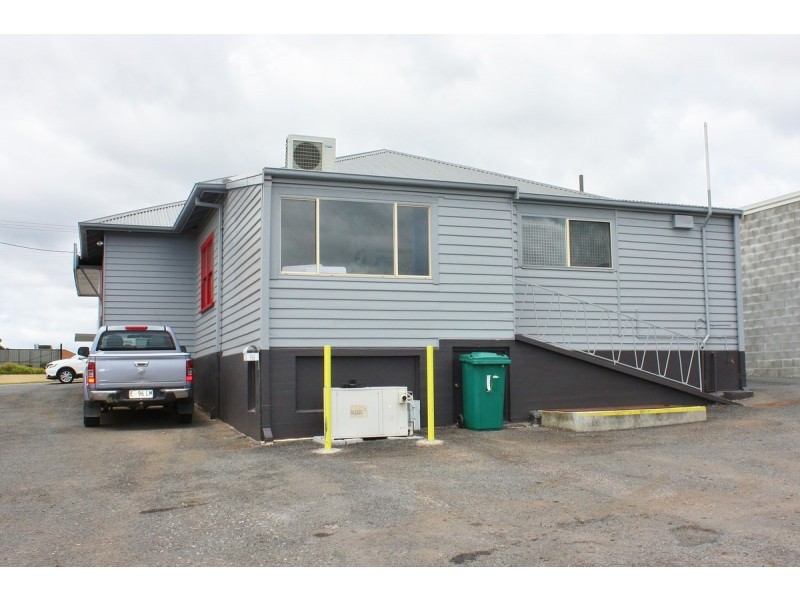 18 Don Road, Devonport TAS 7310