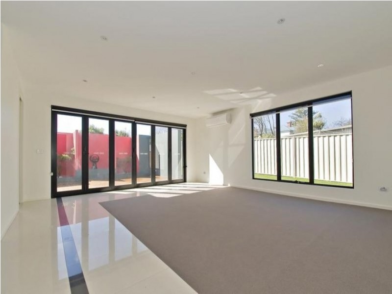8 James Street, Devonport TAS 7310