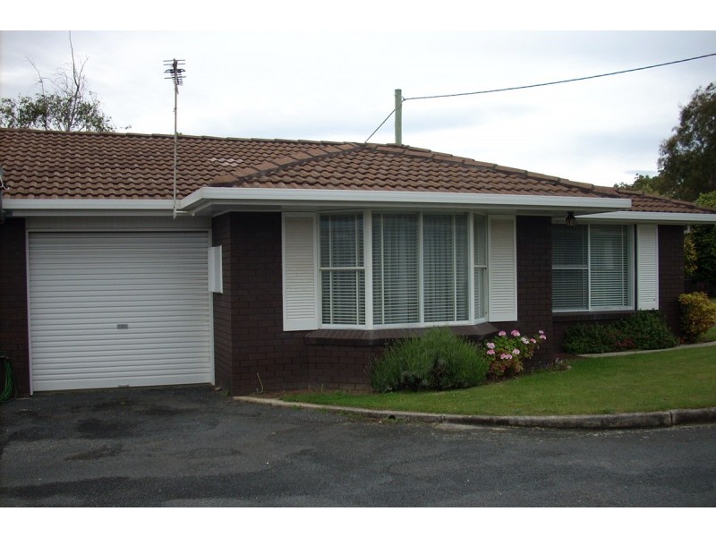 9/8A Lower Madden Street, Devonport TAS 7310