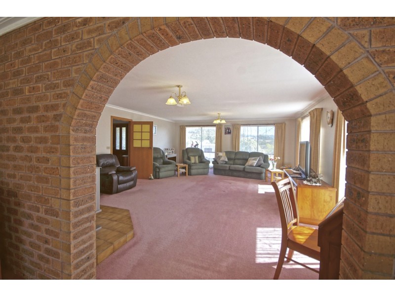 42 Maxwell Drive, Latrobe TAS 7307
