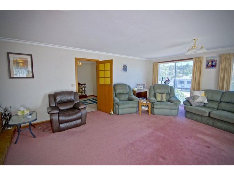 42 Maxwell Drive, Latrobe TAS 7307