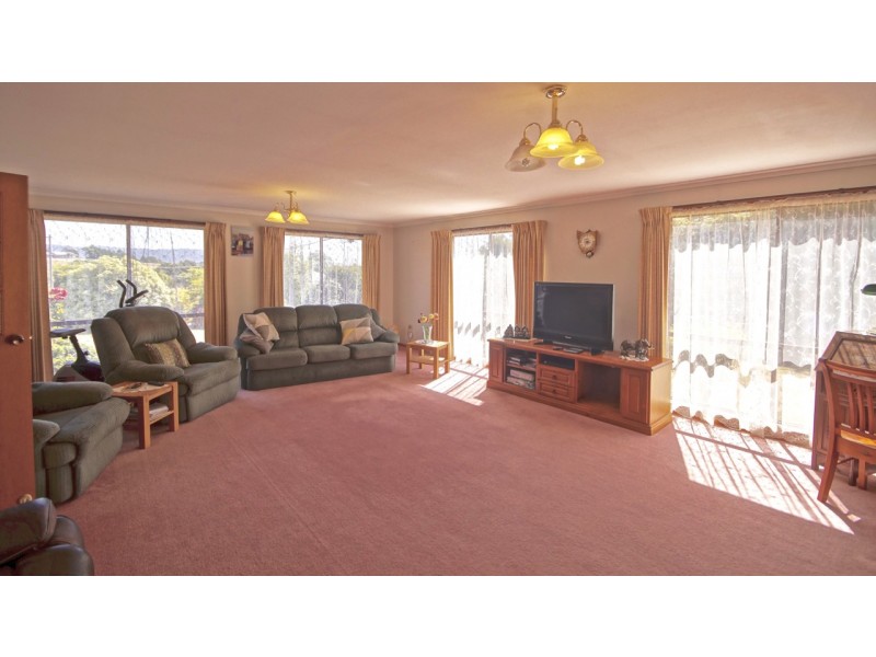42 Maxwell Drive, Latrobe TAS 7307