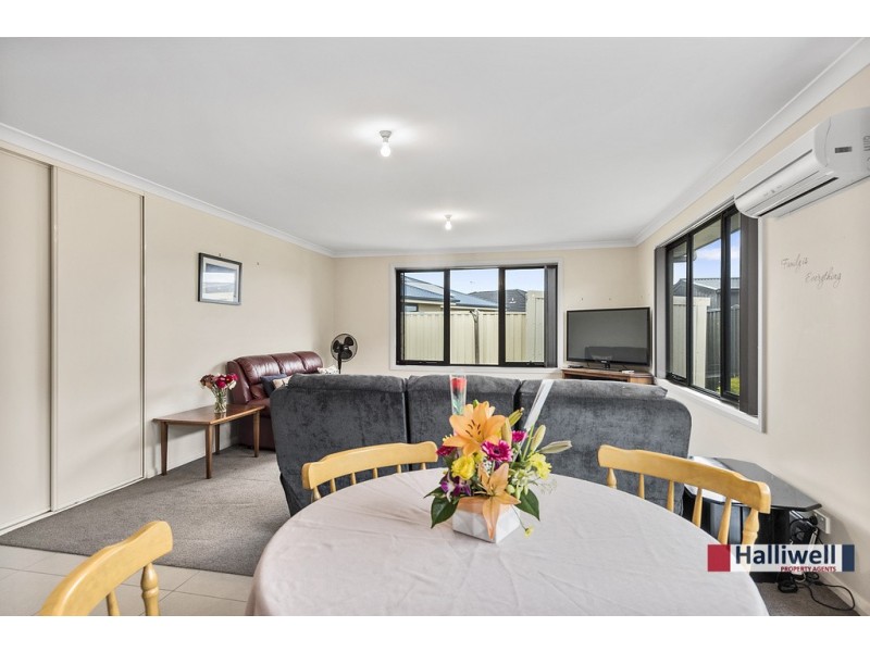 1/14 Earl Grove, Latrobe TAS 7307