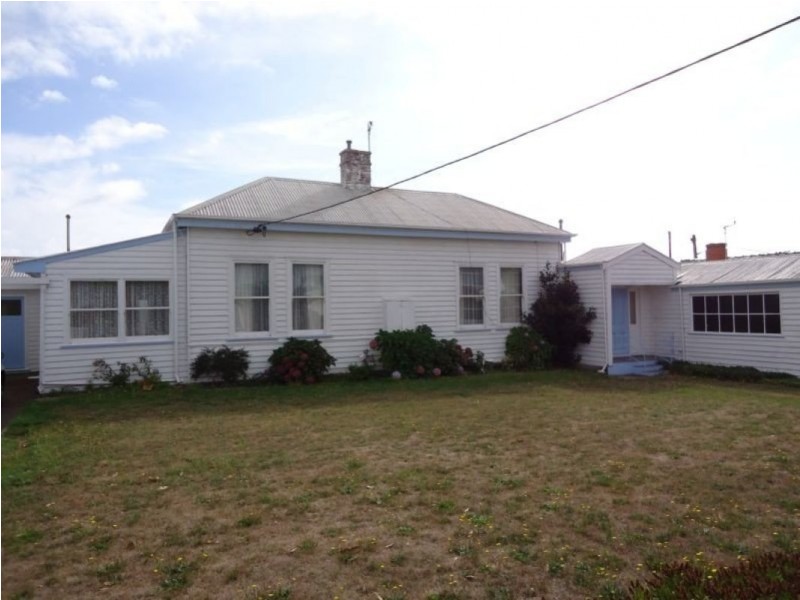 2/10 Nicholls Street, Devonport TAS 7310