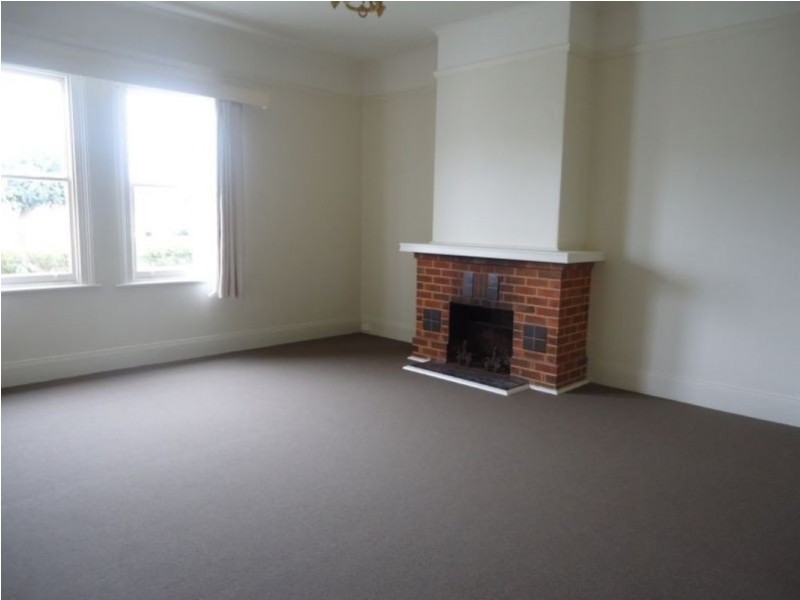 2/10 Nicholls Street, Devonport TAS 7310