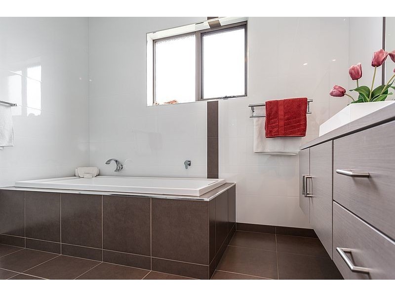 6 Links Court, Shearwater TAS 7307