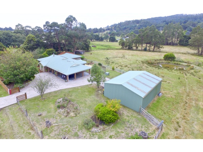 25 Lawrence Avenue, Acacia Hills TAS 7306