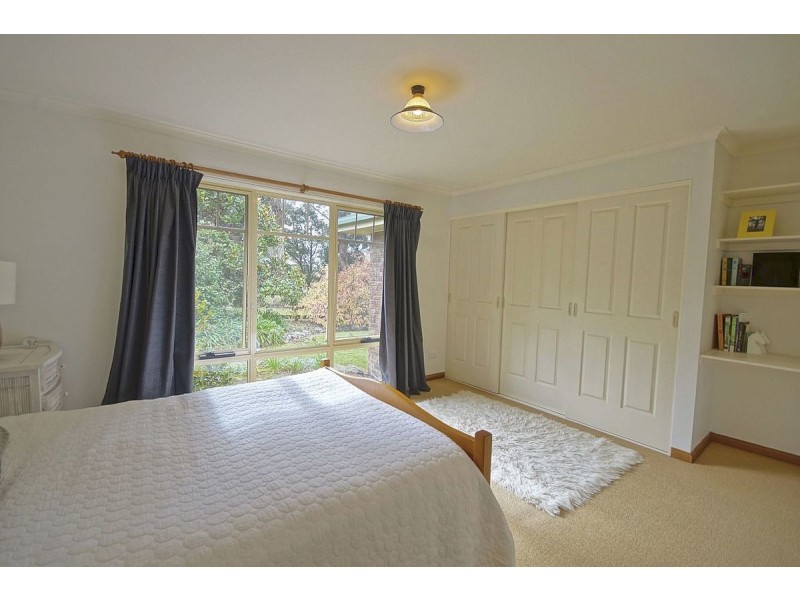 25 Lawrence Avenue, Acacia Hills TAS 7306