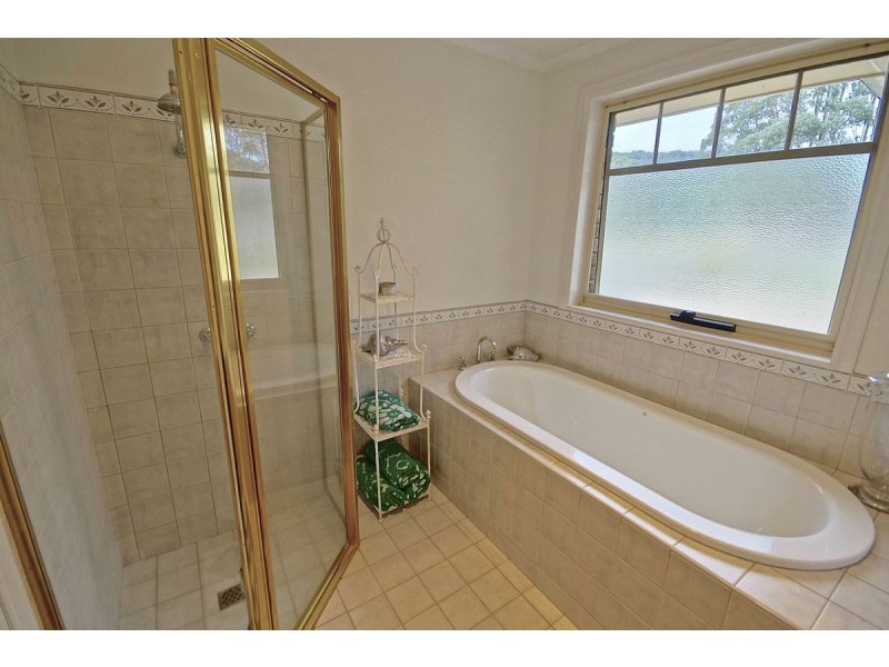25 Lawrence Avenue, Acacia Hills TAS 7306
