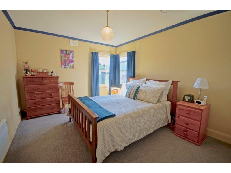 24 Greenway Avenue, Devonport TAS 7310
