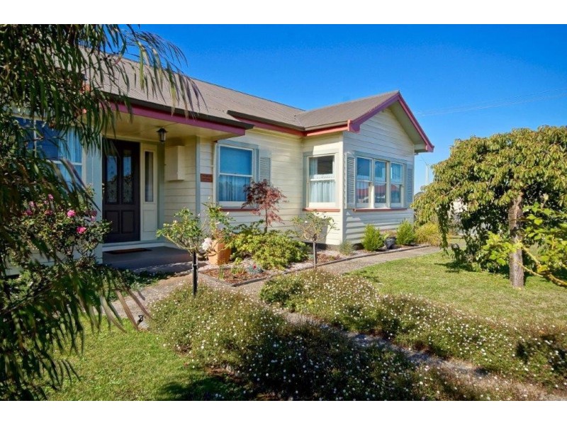 24 Greenway Avenue, Devonport TAS 7310