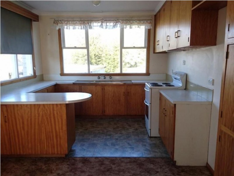 11 McBride Street, Devonport TAS 7310