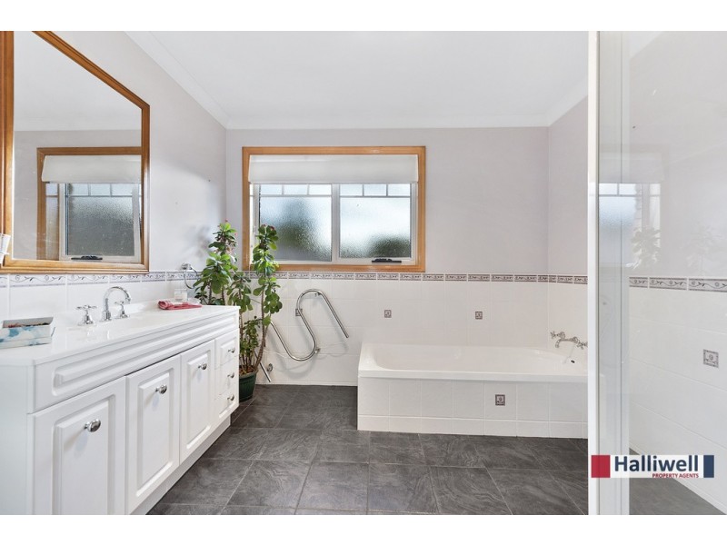 8 Haven Crescent, Ulverstone TAS 7315
