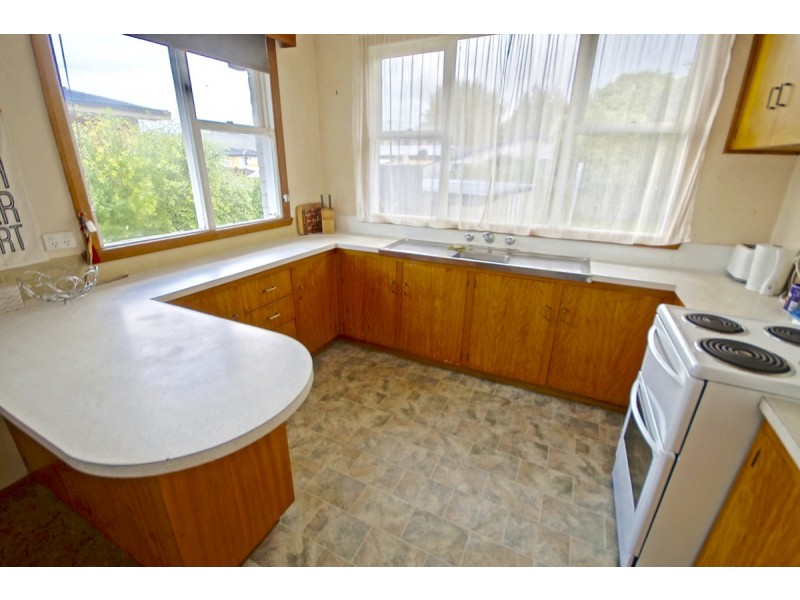 11 McBride Street, Devonport TAS 7310