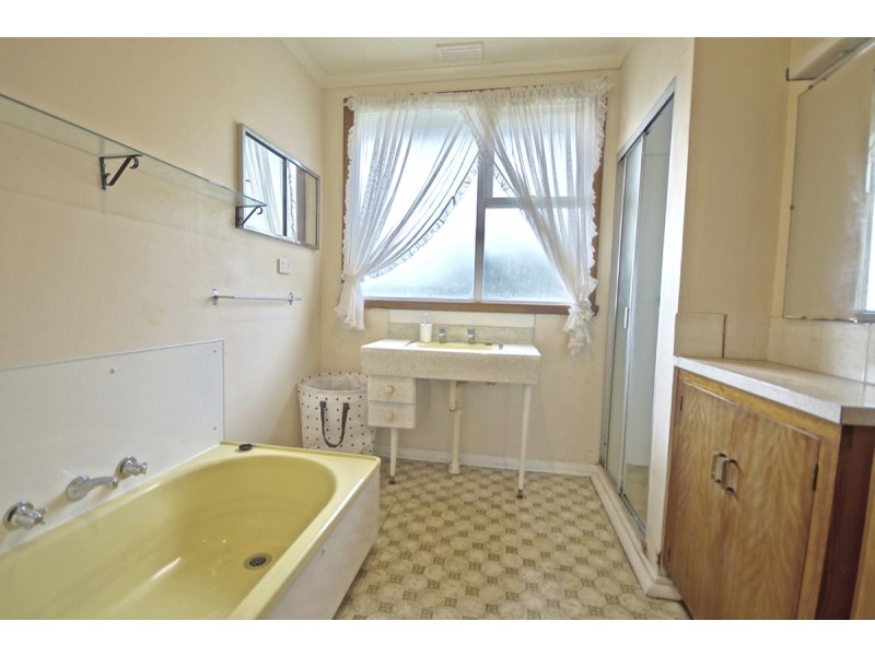 11 McBride Street, Devonport TAS 7310