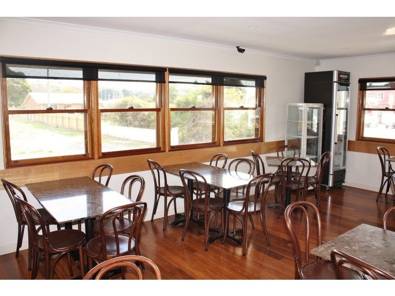 7 Arnold Street, Penguin TAS 7316