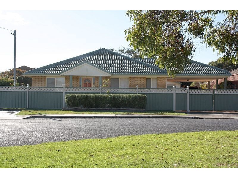 17 Bluewater Crescent, Shearwater TAS 7307