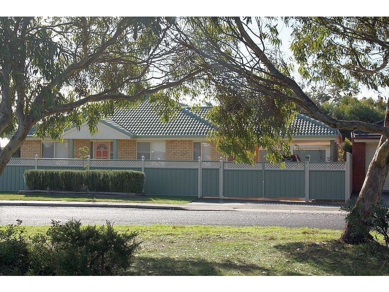 17 Bluewater Crescent, Shearwater TAS 7307