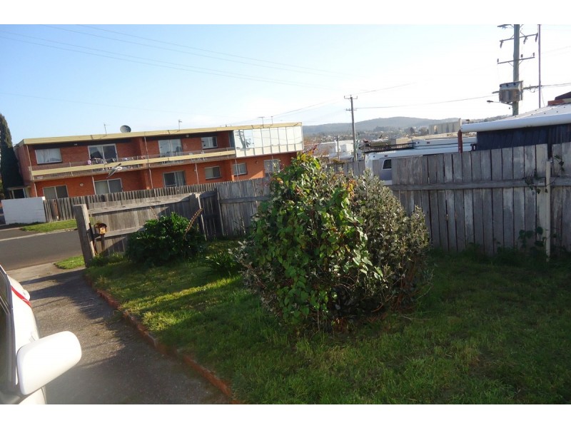 2/13 Douglas Street, East Devonport TAS 7310