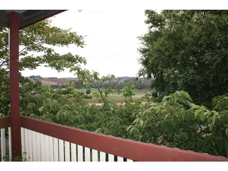 25 Autumn Drive, Ambleside TAS 7310