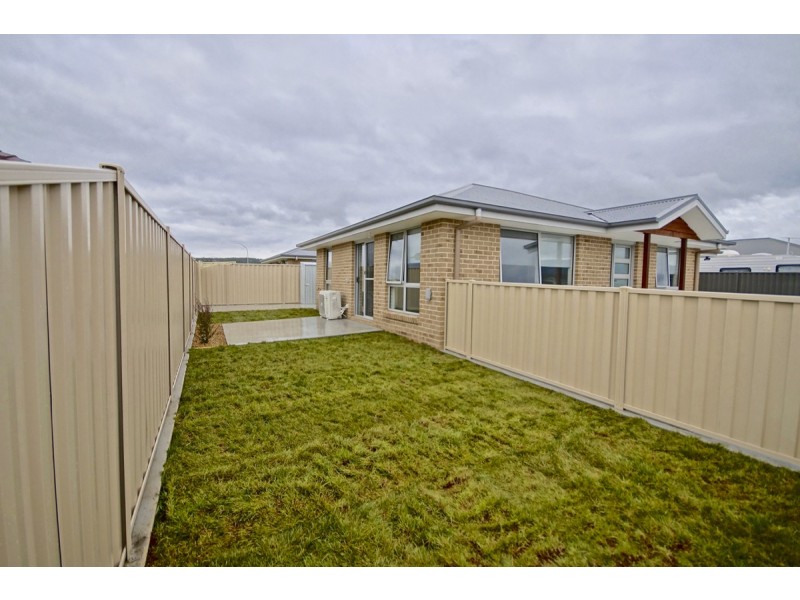 1/61 Laura Street, Latrobe TAS 7307