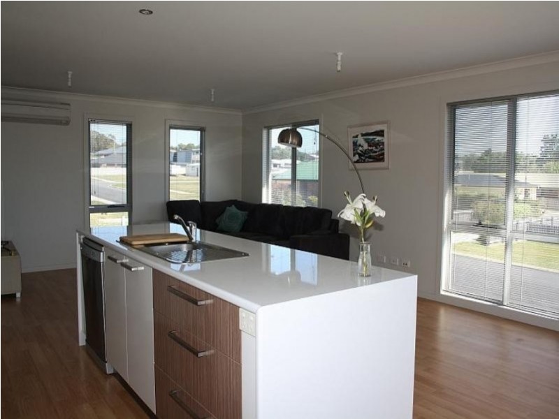 2/3 Arthur Street, Shearwater TAS 7307
