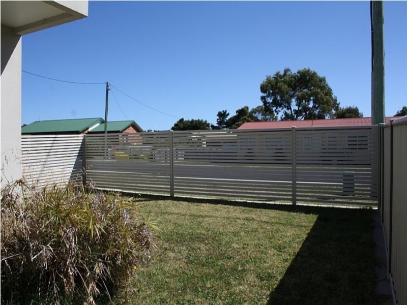 2/3 Arthur Street, Shearwater TAS 7307