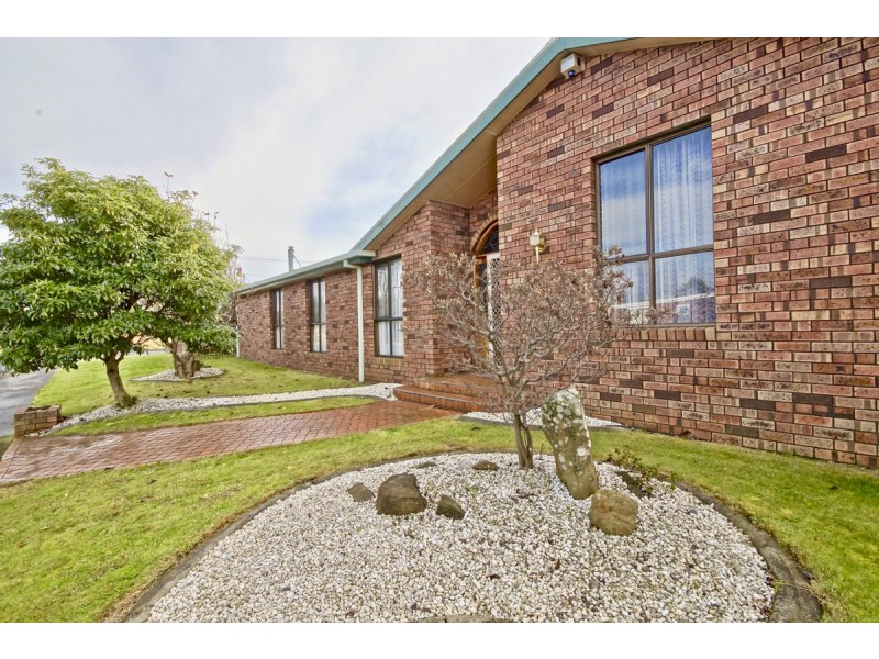 18 Chettle Street, Devonport TAS 7310