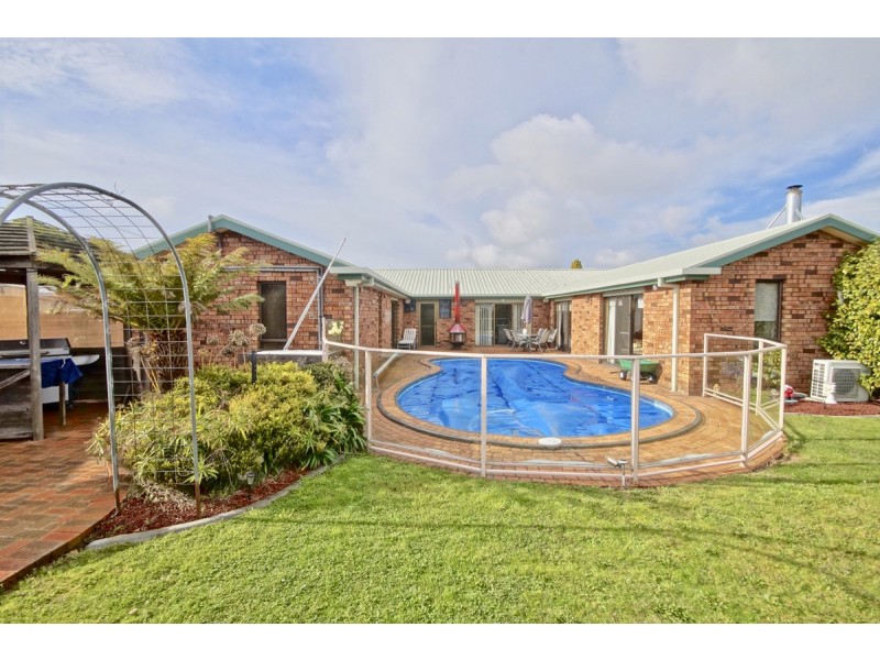 18 Chettle Street, Devonport TAS 7310