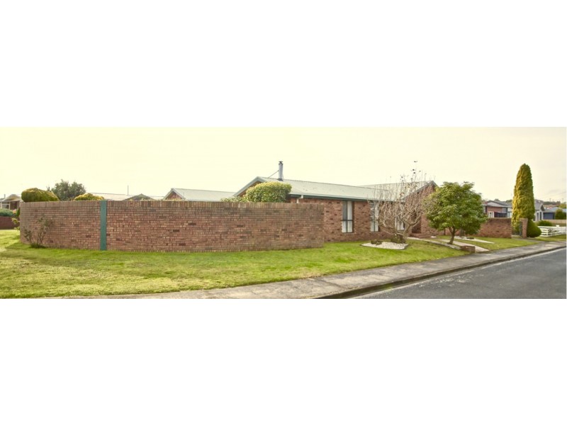 18 Chettle Street, Devonport TAS 7310