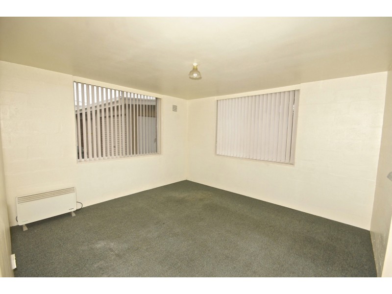 2/74 Steele Street, Devonport TAS 7310