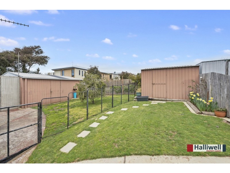 83C North Street, Devonport TAS 7310