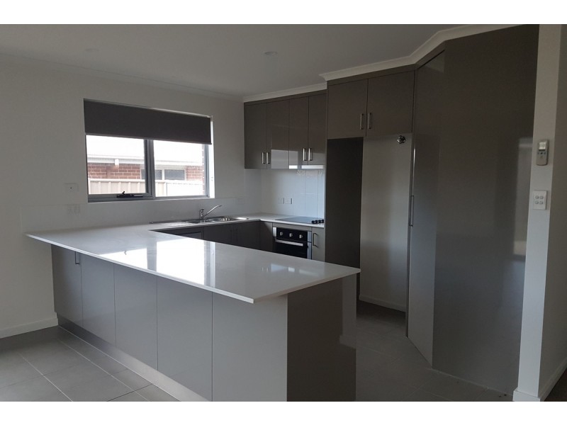 11/13 Broadwater Court, Shearwater TAS 7307